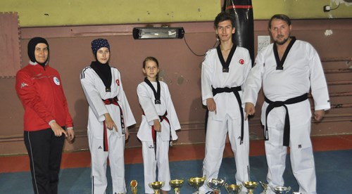 Bütün aile Tekvandocu