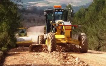 Büyükbelen Köy Yolundaki Çalışmalarda Sona Gelindi
