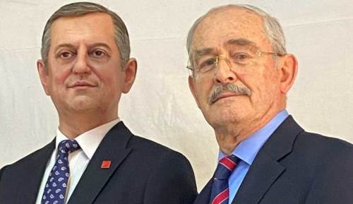 Büyükerşen CHP lideri Özel’in balmumu heykelini tamamladı