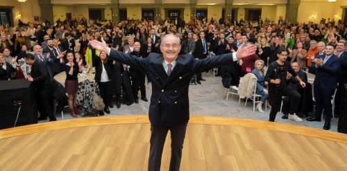 Büyükerşen yola çıktı: Başkan olacaklar!