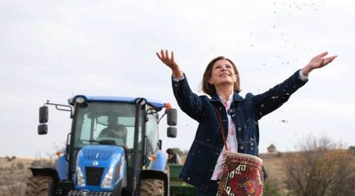 Büyükşehir bilime ve tohuma sahip çıkıyor