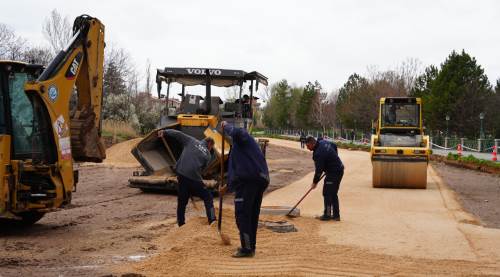 Büyükşehir'den 2 mahalleyi rahatlatacak otopark hamlesi!