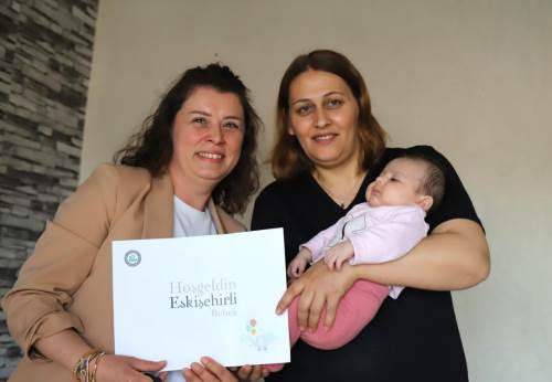  Büyükşehir’den kırsaldaki bebeklere sıcak dokunuş
