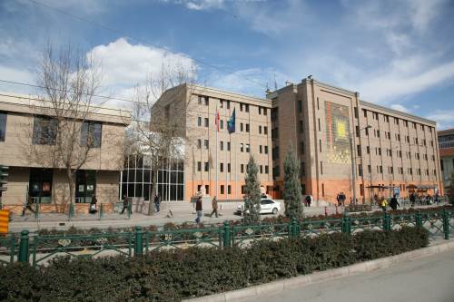 Büyükşehir’den sürücülere uyarı: O caddeye park etmeyin!