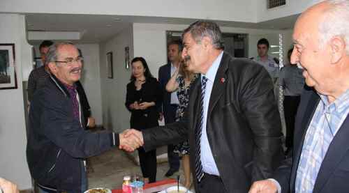 Büyükşehir muhtarlara iftar verdi