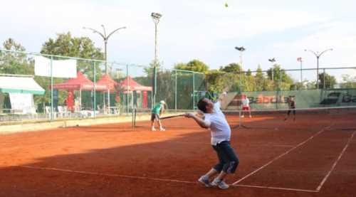 Büyükşehir Tenis Turnuvası sona erdi