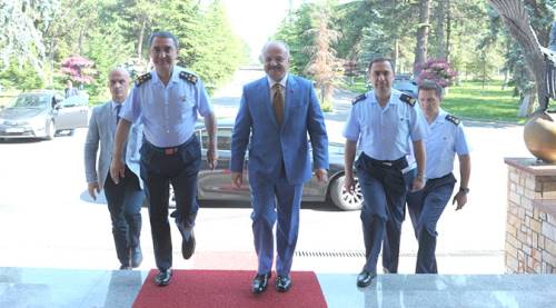 Çakacak, Komutan Küçükakyüz’ü ziyaret etti