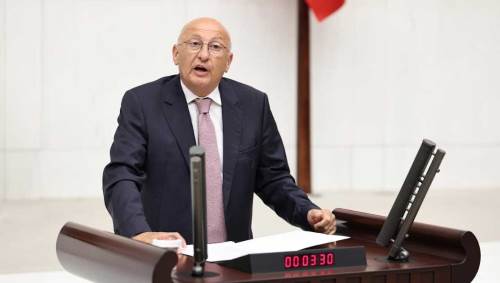 Çakırözer’den Meclis’te basın özgürlüğü çıkışı: “Gazeteciler 350 kez yargılandı”