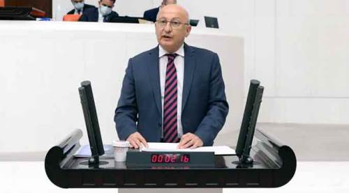 Çakırözer duyarsız kalmadı
