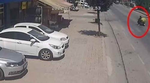 Çaldığı motosikletin üzerinde can verdi