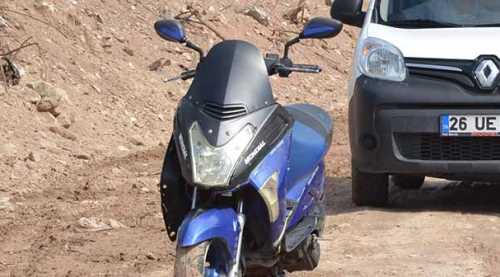 Çaldıkları motosikletin benzini bitince!