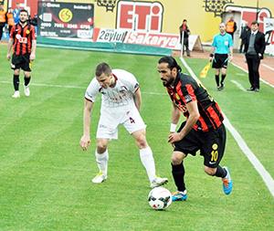 Çalımlarıyla bezdirdi