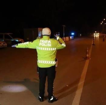 Çalıntı İhbarı İle Aranan Araç Yakalanarak Trafikten Men Edildi
