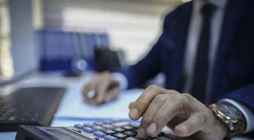 Çalışanlar dikkat! Bunu yapmak tazminatsız işten çıkarılma nedeni!