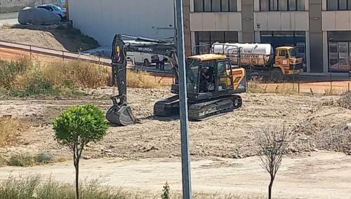 Çamlıca’da hafriyat tepkisi: Boş arsa döküm alanına döndü