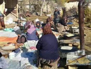 Çavdarhisar’Da Kadınların Gözleme Hayrı
