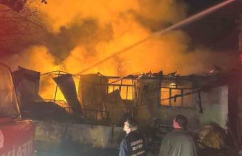 Çavdarhisar’Da Korkutan Yangın
