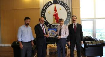 Çavdarhisar Protokolünden Rektör Uysal’A ’Hayırlı Olsun’  Ziyareti
