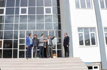 Çay’Da Okul İnşaatları Devam Ediyor
