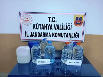 Çay Ocaklarında Sahte İçki Satan Şahıs Yakalandı
