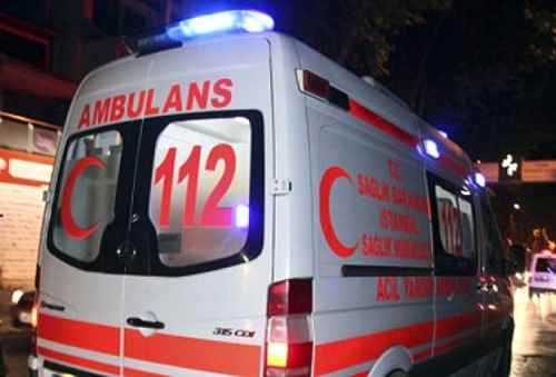 Cebindeki bıçak karnına saplandı!