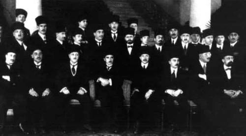 Cehalet beka sorunudur