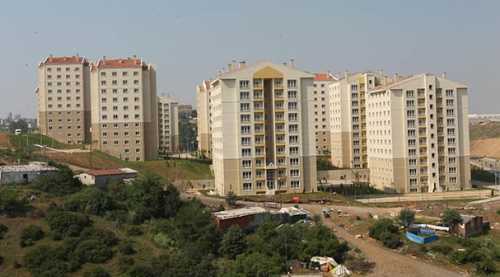 Çekilişsiz ev tahsisine tepki