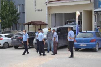 Çekme Payına Yapılan Araba Garajına Yıkım İçin Geldiler
