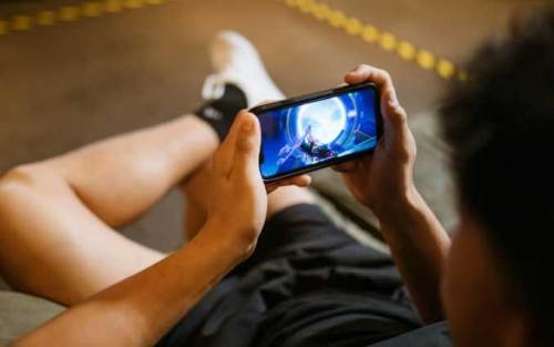 Cep telefonu spor salonlarında yasaklanmalı mı? İşte sebebi...