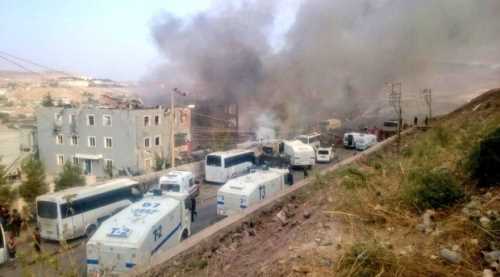 Çevik Kuvvet'e bombalı saldırı: 8 şehit