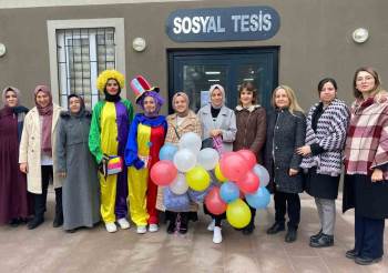 Cezaevinde Kalan Kadın Mahkum Ve Çocukları İçin Eğlence Yapıldı
