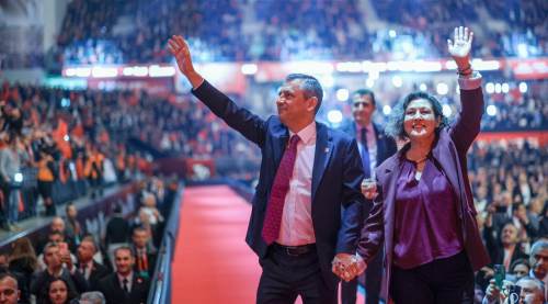 CHP 39. Olağan Kurultayı tamamlandı: Özel yeniden genel başkan seçildi!