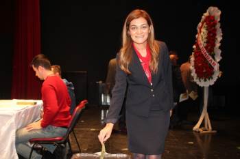 Chp Bilecik Merkez İlçeye Kadın Başkan
