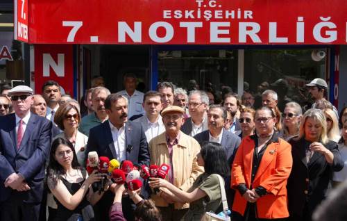 CHP Eskişehir’de imzalar atıldı: Kurultay için önemli destek