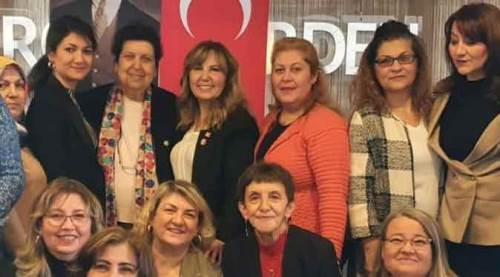 CHP Eskişehir Kadın Kolları'nda sular durulmuyor