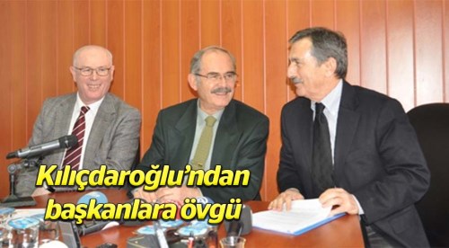 CHP liderinden başkanlara övgü
