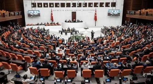 CHP’lisi, AK Partilisi hepsi aynı: Eş, dost işsiz kalmıyor!