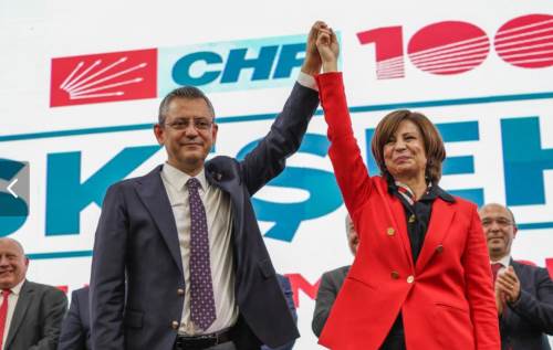 CHP neden yükselişte?