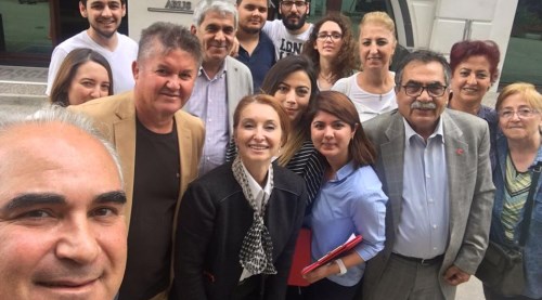 CHP'nin Eskişehir milletvekili adaylarından selfie