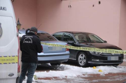 Çıkan tartışma kavgaya döndü: Yaralılar var