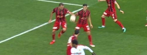 Çıldırttı! Bunu nasıl vermezsin hakem