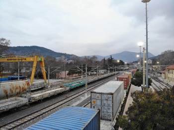 Çin’E Gidecek 42 Vagon Ve 42 Konteynerlik İhracat Treni Havadan Görüntülendi

