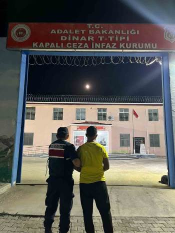 Cinsel İstismar Suçundan Aranan Şahsı Jandarma Yakaladı
