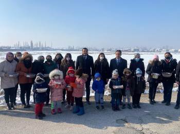 Çobanlar’Da Minik Dostlar, Minik Ellerle Beslendi
