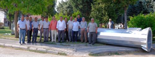 Çocuk parkına baz istasyonu kurulmasına sert tepki: Mahalleli isyan etti