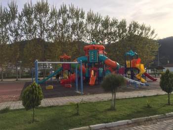 Çocuk Parkları Baştan Aşağı Yenileniyor
