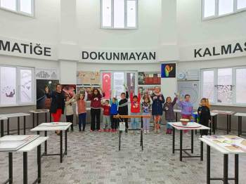 Çocuklar Bilgi Evindeki Ara Tatili Doya Doya Değerlendirdi
