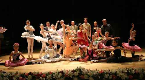 Çocuklardan harika bale performansı