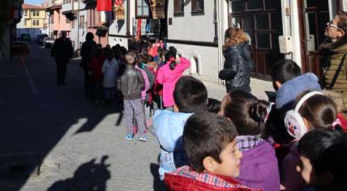 Çocuklardan Kurtuluş Müzesi'ne yoğun ilgi