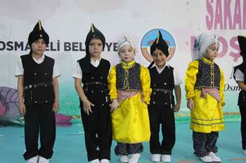 Çocukların Yıl Sonu Gösterisi Büyük Beğeni Topladı
